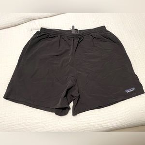 Patagonia black baggies size medium. 5 inch. Swimsuit or shorts